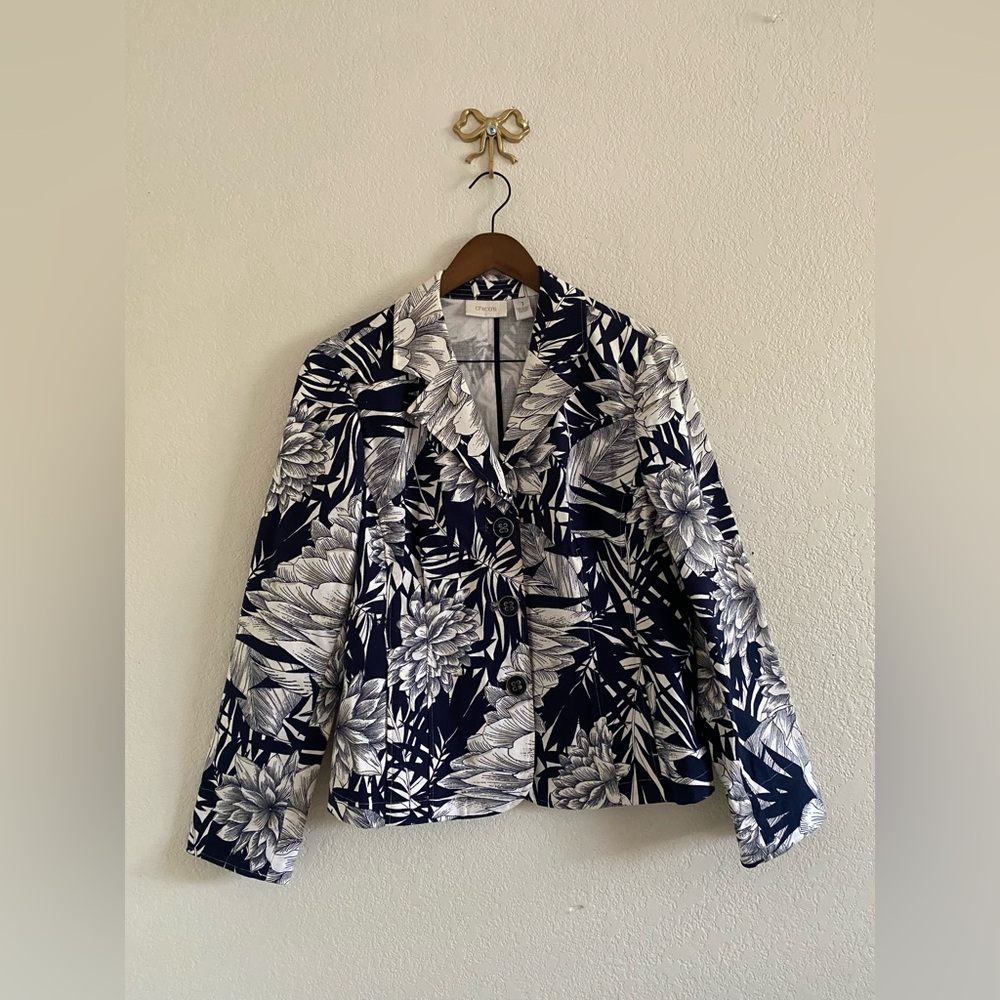 CHICOS Floral Blazer Jacket Blue White Leaves Cotton Pockets Women’s Size M  8